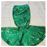WOMENS XS MERMAID COSTUME