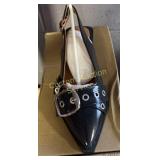 WOMENï¿½S SIZE 6 SHOES