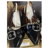 WOMENï¿½S SIZE 10 SHOES