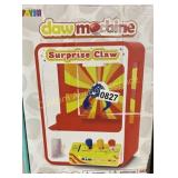 SURPRISE CLAW MACHINE