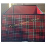4PK SQUARE TREE SKIRTS