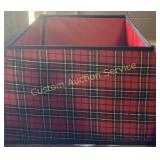 4PK SQUARE TREE SKIRTS