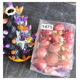 MINI ORNAMENTS & HALLOWEEN CERAMIC TREE