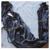 ADULT WOMENS VELVET CAPE