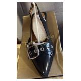 WOMENï¿½S SIZE 6 SHOES