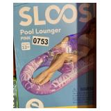 POOL LOUNGER