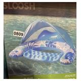 XL BLUE POOL CHAIR