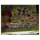 PLAY FOOD