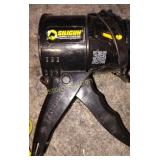 SILIGUN 4 IN. SUPER COMPACT CAULK GUN