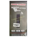 INDOOR/OUTDOOR HDTV ANTENNA