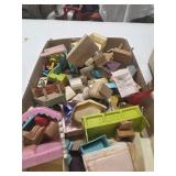 DOLL HOUSE FURNITURE