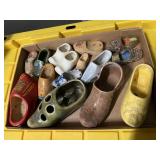 14 Glass Dutch shoes