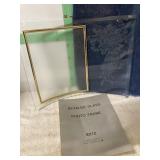 CURVED GLASS PICTURE FRAME