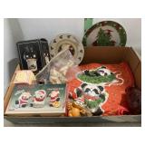 CHRISTMAS ORNAMENTS & DECOR