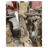 hand crank post drill