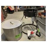 PROPANE FRYER W/POT