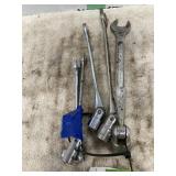 SOCKET HEAD WRENCHS 3/8" -3/4"  MISSING 9/16"