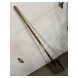 SQUARE NOSE SHOVEL