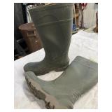 SIZE 11 IRRIGATION BOOTS
