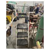 3 STEP PAINTERS STEP LADDER