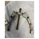 2 JAW 6" PULLER