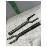 PAIR OF PICKLE FORKS