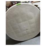 round plastic table 32"