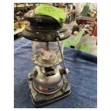Coleman dual fuel lantern