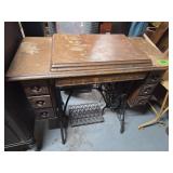 SINGER TREADLE SEWING MACHINE IN CABINET