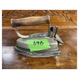 VINTAGE ELECTIC IRON W/TRIVET