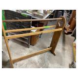 OAK QUILT RACK