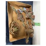 4 Brass Curtain Rod Decor   13" across