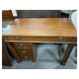 DESK THAT MAKES INTO A TABLE