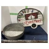 CHRISTMAS METAL WALL DECOR