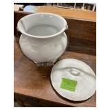 CHAMBER POT W/LID