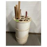 15 gal drum w/dowel rods
