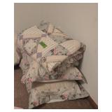 2 PILLOWS AND SPREAD FOR SINGLE BED