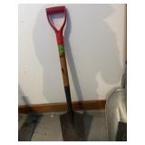 SQUARE SHOVEL