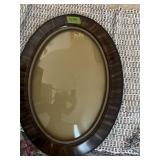 OVAL PICTURE FRAME  20" X 24"