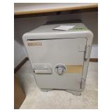 KEEP SAFE 18" X  22" X 24"