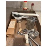 RICER, MISC KITCHEN UTENSILS