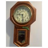 REGULATOR STYLE BATTERY CLOCK