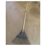 LEAF RAKE