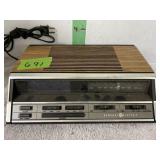 GE Am -FM Clock Radio