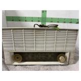 RCA Victor AM-FM Radio