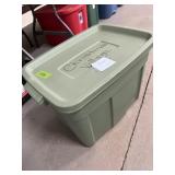 Tote w/lid   24 x 16 x 16