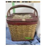 WICKER PICNIC BASKET