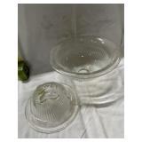 2 NESTING BOWLS  1 HAS CHIP