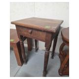 Small Table  20 x 18 x 30