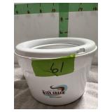 1.5 QT ICE CREAM MAKER